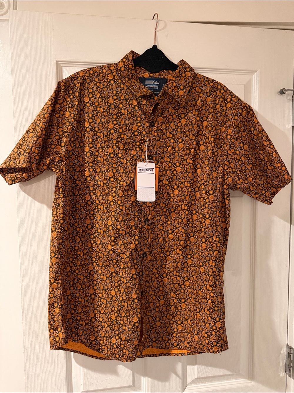 Monument Apparel Orange Floral Short Sleeve Button-Down Shirt